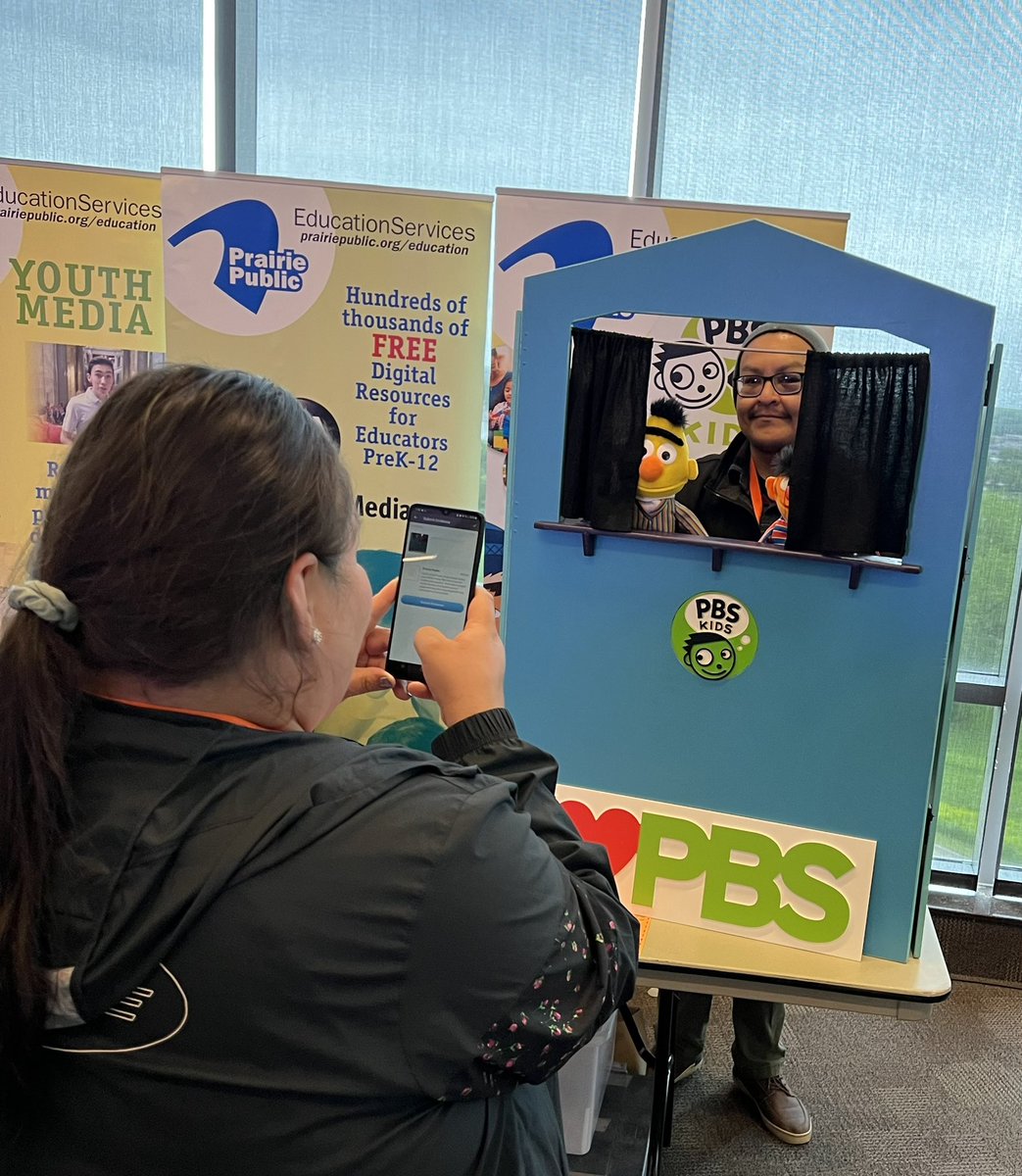 tjwollenzien's tweet photo. Pretty hard to resist hamming it up a little when the @PBSKIDS from @prairiepublic invite you on stage #igniteND https://t.co/4Tct9o0gyM