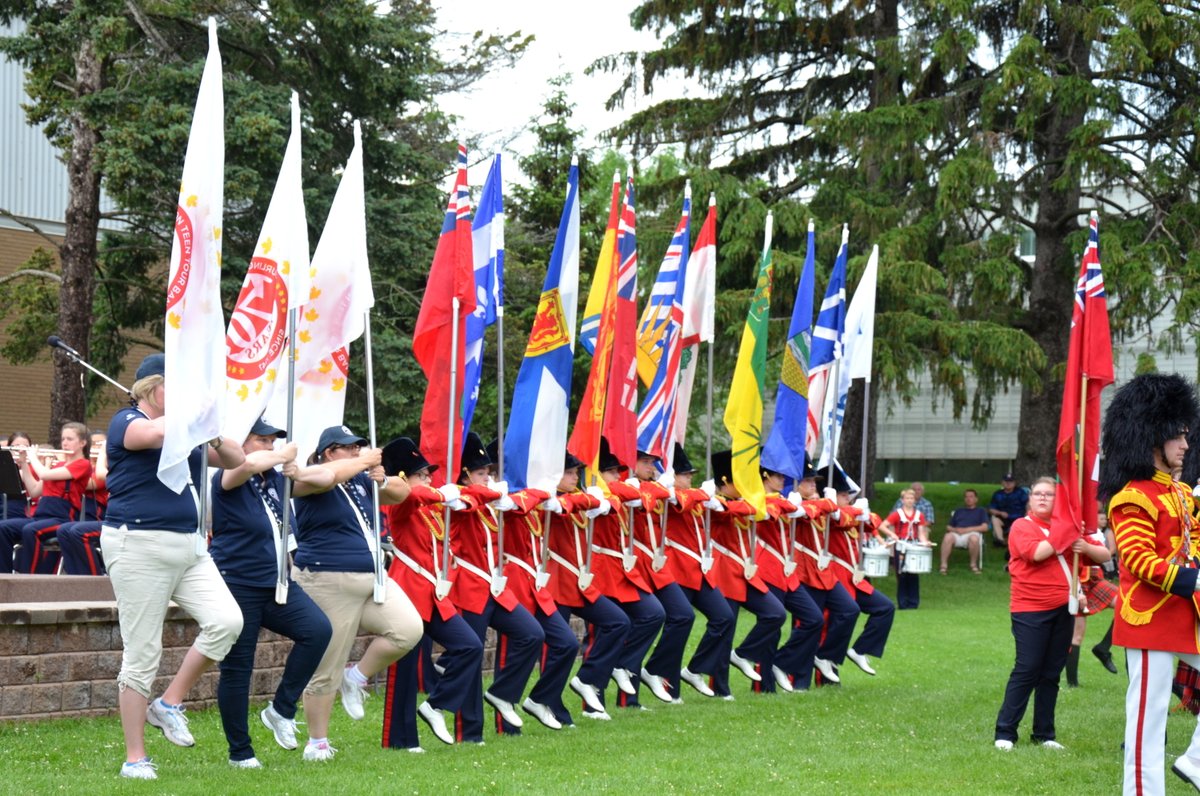 Did you know alumni of the Colour Guard and Majorettes can participate in the Concert in the Park? They will need to attend at least one Wednesday night rehearsal (June 8 &amp; 15) to participate. To register: bit.ly/3FbdbHI. #BTTB75 #BTTB #BurlON <a href="/BTTB1/">Burl. Teen Tour Band</a> <a href="/BTTBBoosters/">Teen Tour Boosters</a>