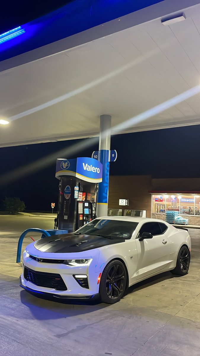 sslowjay's tweet photo. late night cruise https://t.co/11UIIrVgMn