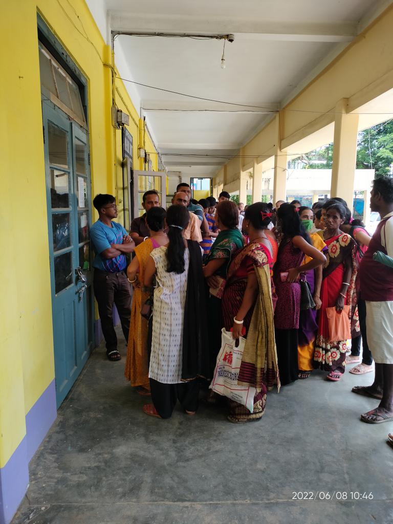 deb_saumen's tweet photo. Its 10.50am n door was locked... Sir n Madam Please do the needful...Thank you

@dccachar 
@himantabiswa 
@keshab_mahanta 
@nhmcachar @nhm_assam https://t.co/73E9SPVidS