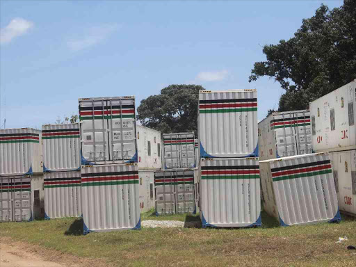 nathanrobe's tweet photo. @JamesOleKiyiapi @citizentvkenya hey prof, the weakest link in fight against corruption is pre-election promises.
You finance a candidate, you are given 5yrs contract, tenders to supply whatever you want, including nothing.
Then we have #Relathieves and #TenderPreneuers https://t.co/lQieOcJRno