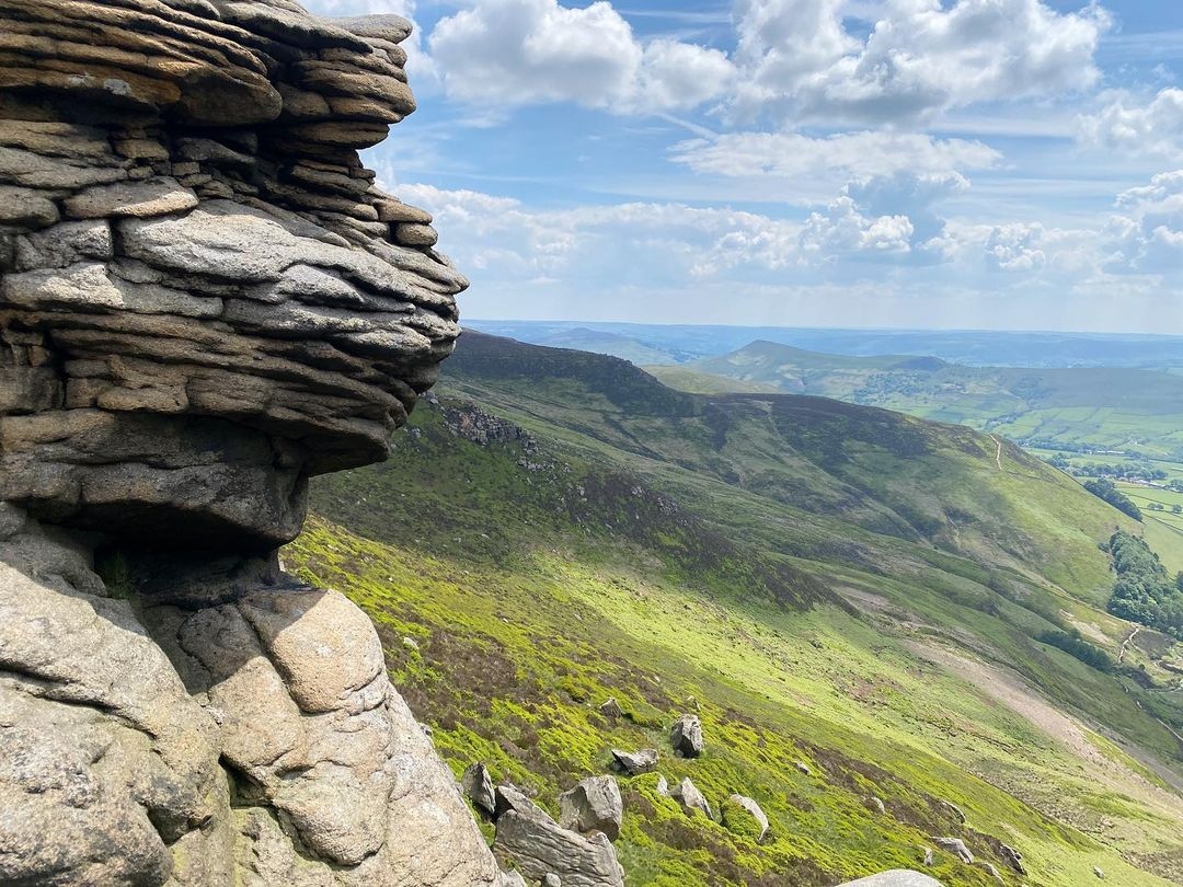 ExcelPropertyP's tweet photo. What is your favourite season to visit #PeakDistrict?
❄️Winter
🌱Spring
⛅Summer
🍂 Autumn
Comment your thoughts now!
📸@peakphotos #ourfaveplaces #happytravellers # #peakdistrictphotography #peakdistrictwalks #peakdistrictholiday #peakdistrictadventures https://t.co/tmE6vZZ06o