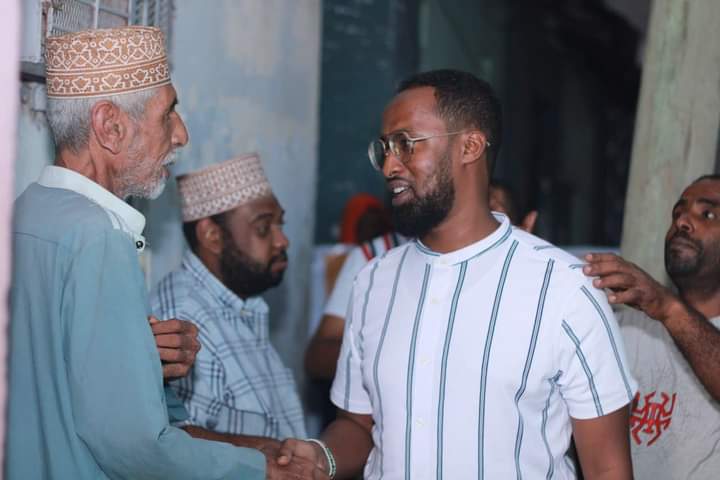 HonAbdirahman_'s tweet photo. I spent the last half of my day interacting with the residents of Makadara. 

My heartfelt appreciation for the warm reception and  immense love.

 I heard you loud and clear, I shall deliver! 

Be on the watchout, #AnzaFresh will probably knock on your door next…. https://t.co/IvmFeZM7os