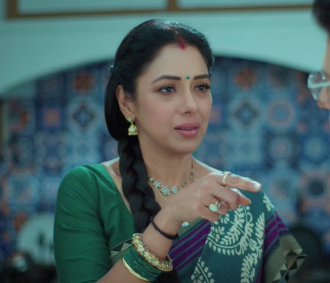 UlvacharuChickn's tweet photo. Thankyou makers @ketswalawalkar 
Happy the way show is progressing, be it the Shahs or #maAn 
But please please don't make it cliche by Adhik trap Pakhi and another #vanika for property.
Absolutely in love with both Barkha Bhabhi and #AsleshaSavant 
#Anupamaa https://t.co/7aQ24BZzTc