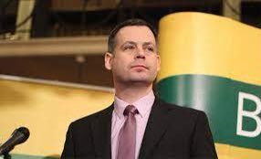 Delays for half a million switchers as banks argue over paperwork independent.ie/business/perso…