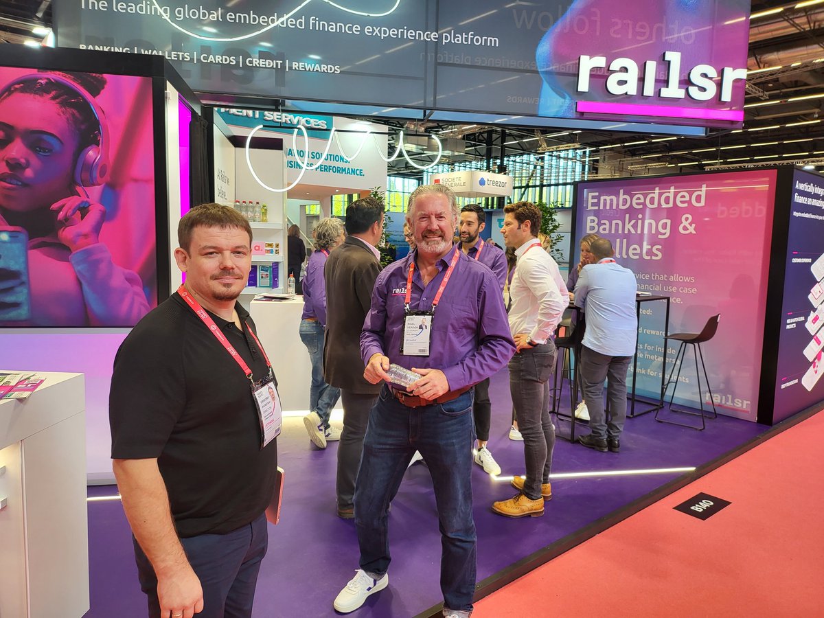 FinTechUK_HQ's tweet photo. As always, great see @railsr_ CEO Nigel Verdon, this time at #Money2020EU. Nigel has also becomes a mentor to the England Rugby team. 👍

CC @Oakeslaw / @FinTechIreland https://t.co/d1Rl475SgV