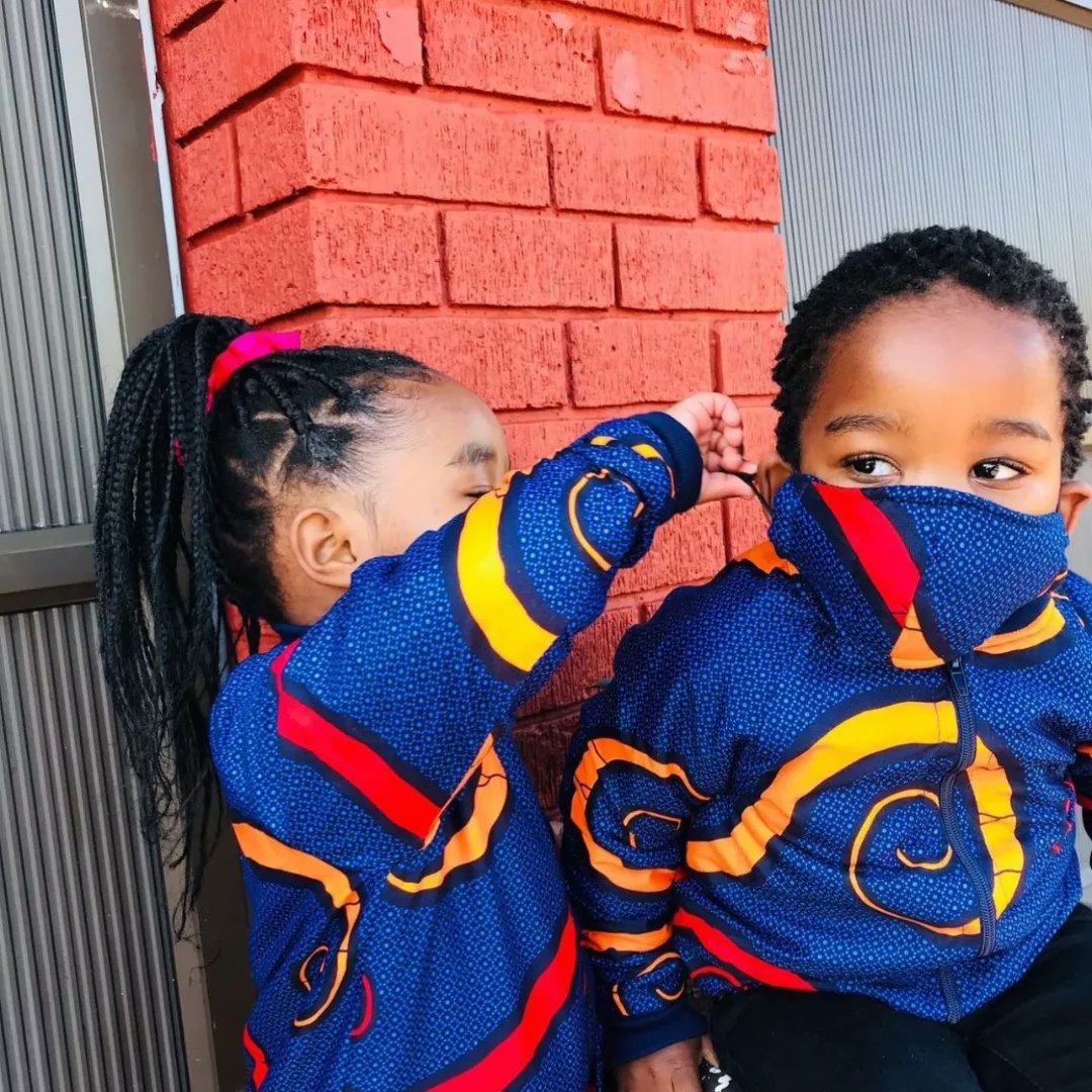 Kasi_Baby_Clo's tweet image. 🎀Good morning from these cute Hlatshwayo twins in our kasi jackets 🥰 🥰

🌺 Available for order for R425 (1-6 years)

📱 0786275544

#Comfortable #winter2022 #printjacket #Dubai #Zozi #Ramaphosa