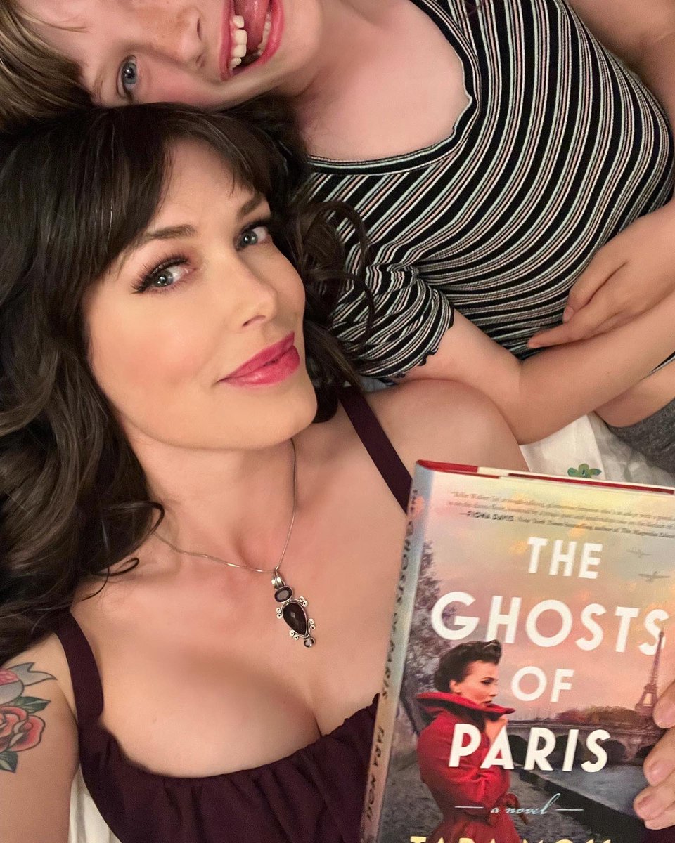 Tara_Moss's tweet photo. A beautiful book birthday for #TheGhostsofParis. 💜 Thank you, readers, @DuttonBooks @HarperCollinsCa @HarperCollinsAU and @HarperNZ for making this day happen. Even after 14 books, there is an indescribable thrill in sharing my stories with you. Grateful.
https://t.co/YsNlE7loez https://t.co/celV6XYi1h