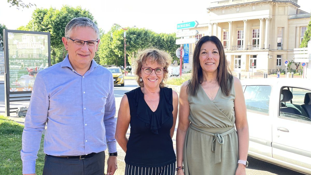 [ #Soutien ] 
Merci à 𝗙𝗹𝗼𝗿𝗲𝗻𝗰𝗲 𝗚𝗥𝗔𝗡𝗘𝗥𝗜 pour son soutien sincère &amp; son amitié.  
Médecin, Pdte de la CPTS du Villeneuvois, je l'ai chargée de coordonner nos actions en matière de santé sur le territoire : déserts médicaux, urgences

#LaVoixDuTerritoire #DéputéUtile