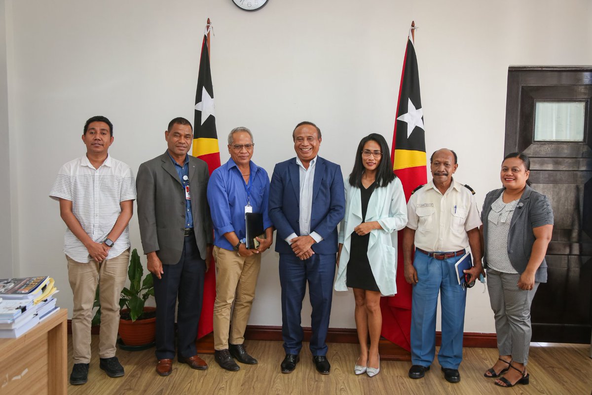 CepadL's tweet image. fruitful discussions national working group for #freedom_of_information  with H.E  Minister of Parliamentary Affairs and Social Communication, Mr. Francisco Jerónimo. This discussions is part of #advocate of access of information in #TimorLeste 🇹🇱. supported by @EU_TimorLeste 🇪🇺