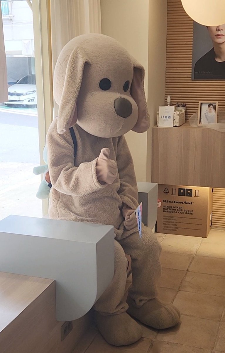 xxxonibugi's tweet photo. |￣￣￣￣￣|
|   사랑해요!  |
|＿＿＿＿＿|

(＼__/) || 
( • ㅅ• )  || 
/ . . . .づ

#종현이와_같이_걸어갈_우리
#HAPPY_JONGHYEON_DAY https://t.co/BRQPruTKm4