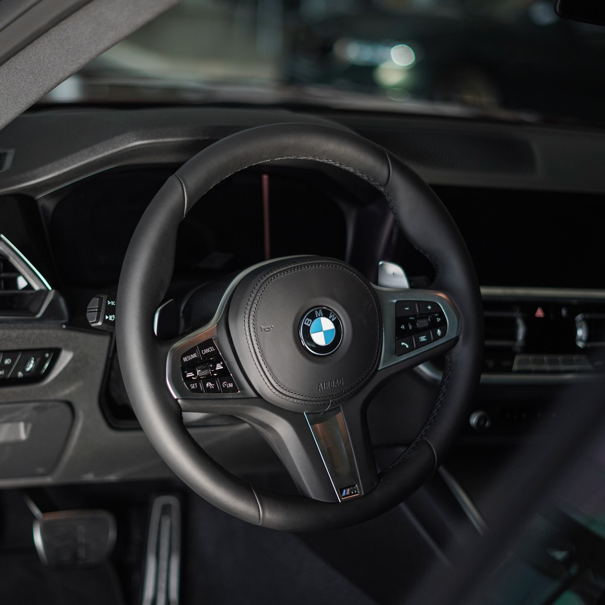 BMW_AGMC's tweet photo. Packed with power in every detail.
Visit our Sheikh Zayed Road Showroom today to check out The M240i in Melbourne Red! 😍
#The2 #BMW2Series #M240i #BMWAGMC #BMWdubai #MelbourneRed #metallic https://t.co/DoMEsa1PXn