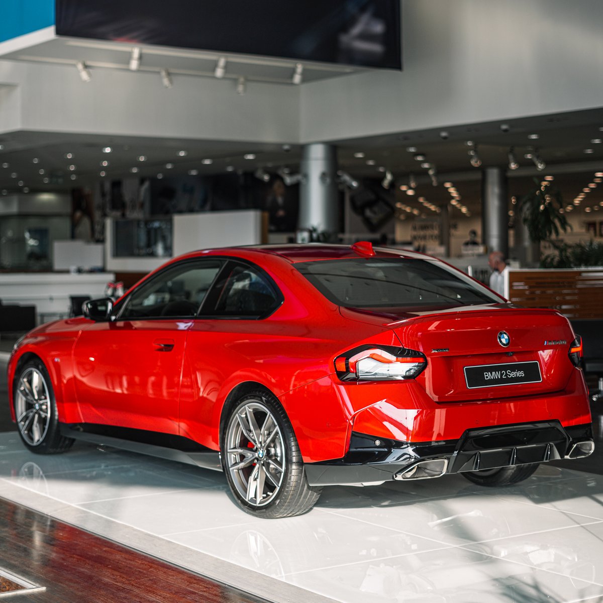 BMW_AGMC's tweet photo. Packed with power in every detail.
Visit our Sheikh Zayed Road Showroom today to check out The M240i in Melbourne Red! 😍
#The2 #BMW2Series #M240i #BMWAGMC #BMWdubai #MelbourneRed #metallic https://t.co/DoMEsa1PXn