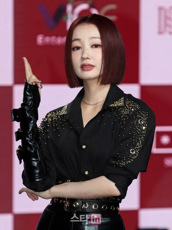 WFKSecretNumber's tweet photo. 🔥DOOMCHITA🔥

Showcase - Jun 8th 2022

Léa

#SECRET_NUMBER #시크릿넘버 #LÉA #레아
#DOOMCHITA #둠치타 #COMEBACK @5ecretnumber https://t.co/hWdKCjSXHe