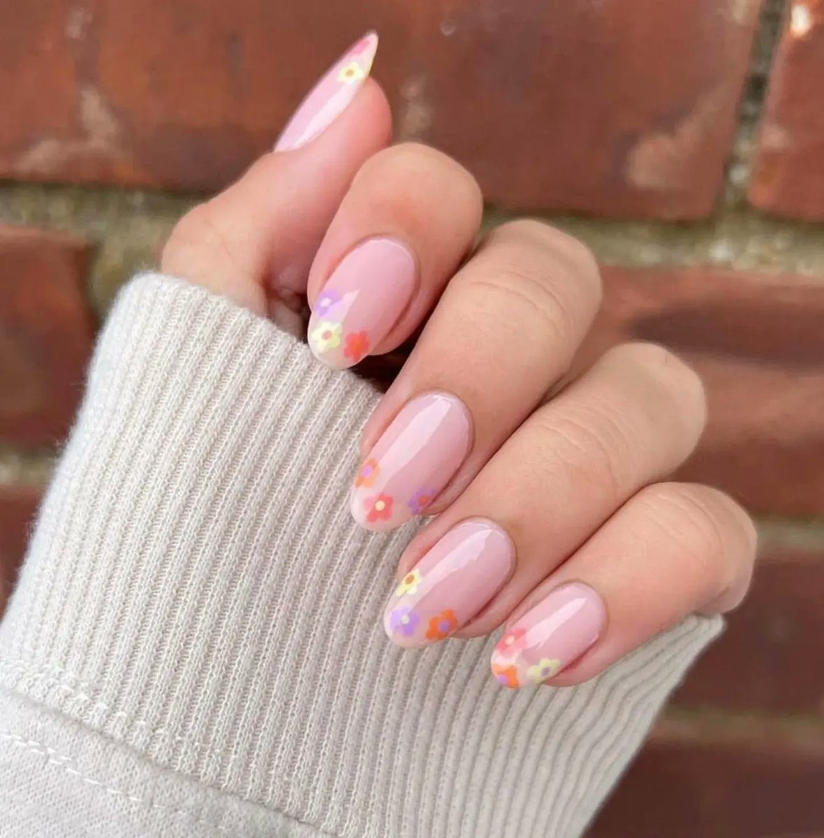 npdirect's tweet image. Floral Nails by @samrosenails 🌸🌺🌼

Shades #PutitinNeutral &amp;amp; shades from the #OPIXBOX Spring Collection

Shop now on Nail Polish Direct with Free UK Delivery on all orders. 🌸 #ColorIsTheAnswer #Nails #NailSwag #Funny #NailQuote #NailPolish⁠ #NailsofInstagram #Manicure #Color