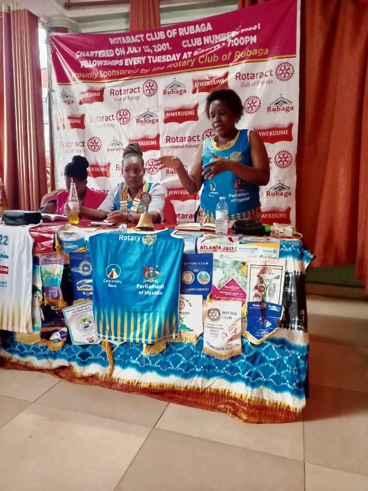RotaractRubaga's tweet photo. About yesterday's fellowship!
We were honored to have the Cancer Run11 Registration Chair @CMP Prossie Namatovu Lukwago who called upon everyone to participate in the Run to save a life.
We pledge our participation as a Club.
We extend our sincere gratitude to you
Continued👇👇 https://t.co/6zYMKIcNWC