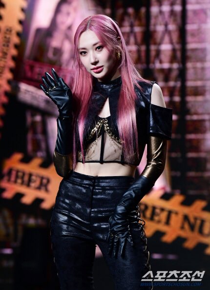 WFKSecretNumber's tweet photo. 🔥DOOMCHITA🔥

Showcase - Jun 8th 2022

Jinny

#SECRET_NUMBER #시크릿넘버 #JINNY #진희
#DOOMCHITA #둠치타 #COMEBACK @5ecretNumber https://t.co/m2Cbbs3psv