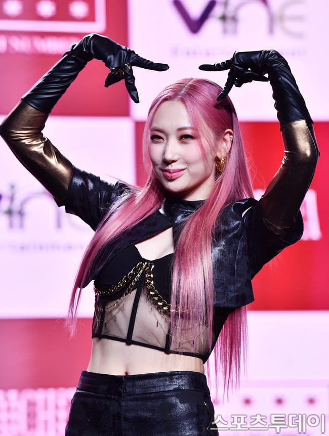 WFKSecretNumber's tweet photo. 🔥DOOMCHITA🔥

Showcase - Jun 8th 2022

Jinny

#SECRET_NUMBER #시크릿넘버 #JINNY #진희
#DOOMCHITA #둠치타 #COMEBACK @5ecretNumber https://t.co/YNFTCfTKWu