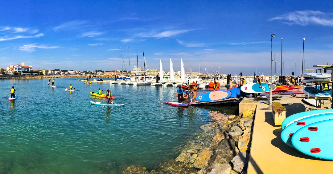 MARINA DAY 2022 - Apropa't al port el dissabte 11/6 i inaugura la temporada navegant amb rem de mar, vela, caiac o SUP per només 10 €. Reserva i no t'ho perdis! <a href="/portsgencat/">Ports de la Generalitat</a> <a href="/PortsCatalunya/">Ports de Catalunya</a> #nauticescala #lescala #visitlescala  #vitaminablava ow.ly/MUgm50JrxBy