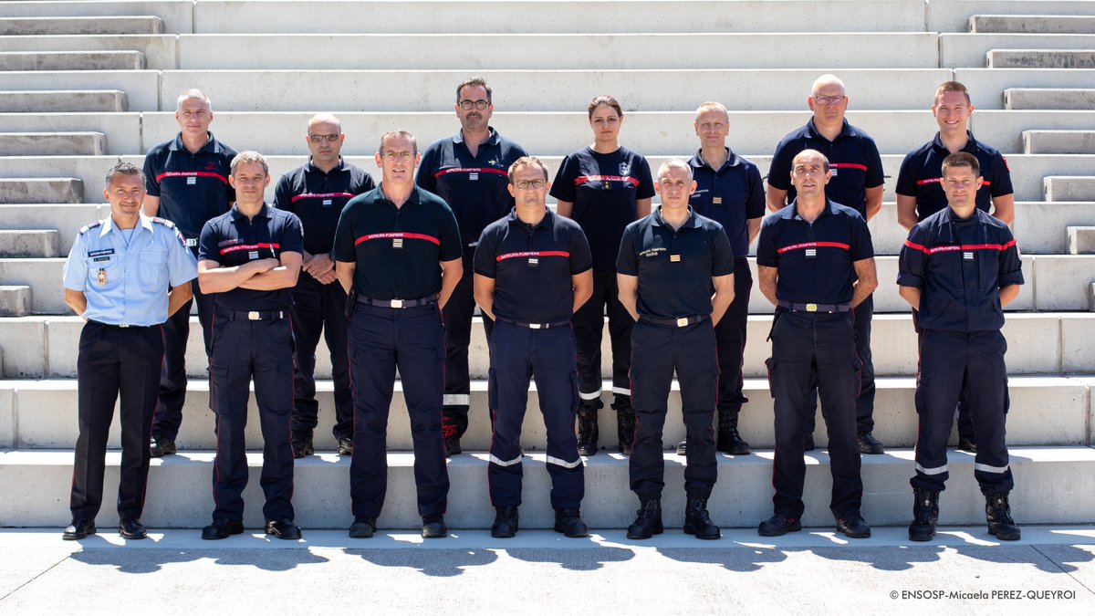 ENSOSP's tweet photo. Formation hydrocarbures et liquides inflammables #FHLI en cours sur le site d'Aix.
12 stagiaires dont 2 officiers #SP tunisiens développent leur culture #Ops
➡️Organisation 
➡️Commandement des secours #COS 
➡️Expertise risques industriels
Détails👉 https://t.co/OuwoAiaXn4 https://t.co/85C7uNwMHv