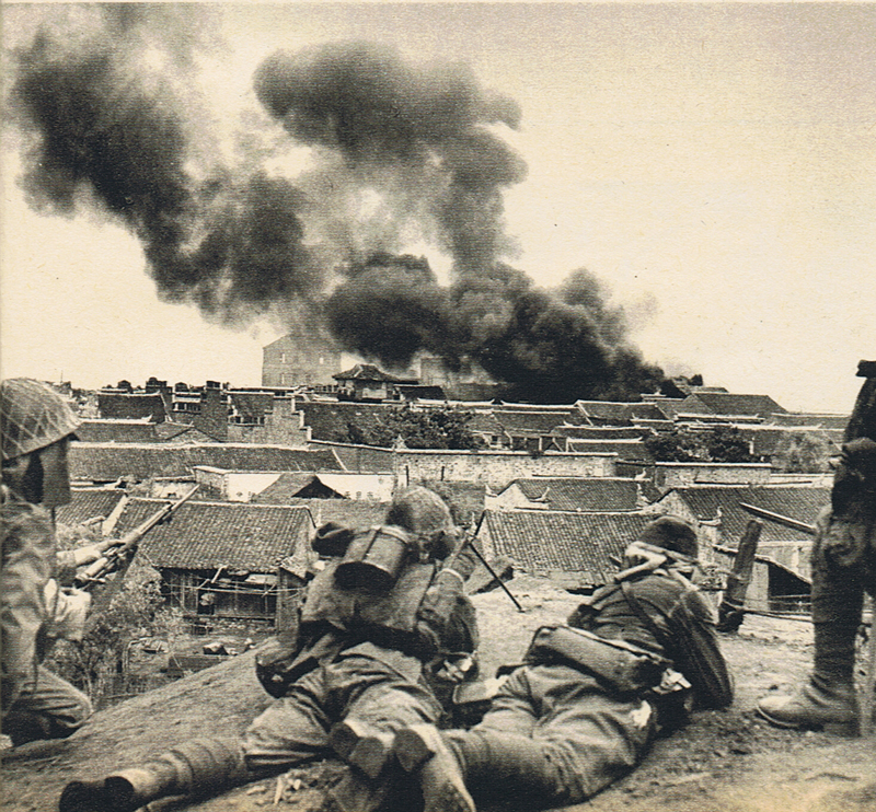 ww2explained's tweet image. #OTD June 8th, 1940: soldiers from the 2nd Battalion of 23rd Infantry Regiment of Japanese 13th Division fighting in China. 
#WW2 #WW2Explained #History