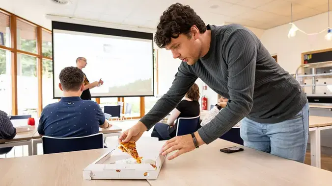 TJIP_BV's tweet photo. Morgenavond, 9 juni 2022 vind de derde editie van de Meet-up Delft Developers Group plaats. Er zijn nog een aantal plaatsen beschikbaar dus wees er snel bij. Iedereen is van harte welkom. Meld je snel aan want vol = vol. https://t.co/LVR83u31hU #meetup #tjip #slimmermettjip https://t.co/rF4rbpxfXG