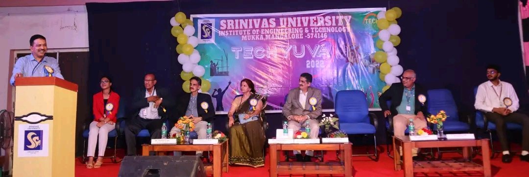 TechYuva's tweet photo. Inaugural Address by Chief Guest Dr. K. Ganesh Raj (Sr Scientist-H & Former GM, Regional Remote Sensing Centre, ISRO) at "Tech Yuva 22" Srinivas University Institute of Engg & Tech, SUIET, Mukka, Mangaluru.
#TechYuva #TechYuva22 #SUIET #SrinivasUniversity #ISRO #Mukka #Mangaluru https://t.co/NeeYC4Eqrp