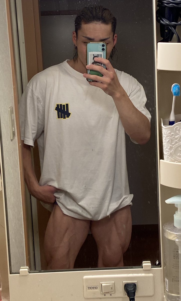 6/1からゴールドジム復帰
3ヶ月のオフでだいぶ筋量落ちたけど
こっから戻していこう