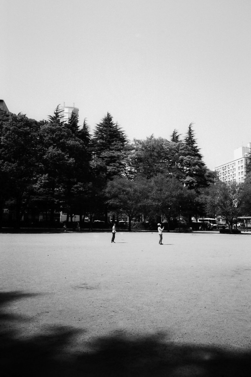 yukihay01339636's tweet photo. #深夜投稿のすゝめ
錦町から勾当台へ。
#fujifilm #acros #microfine #canon #4sb #28mm (f2.8) https://t.co/n1n1i1EhBu