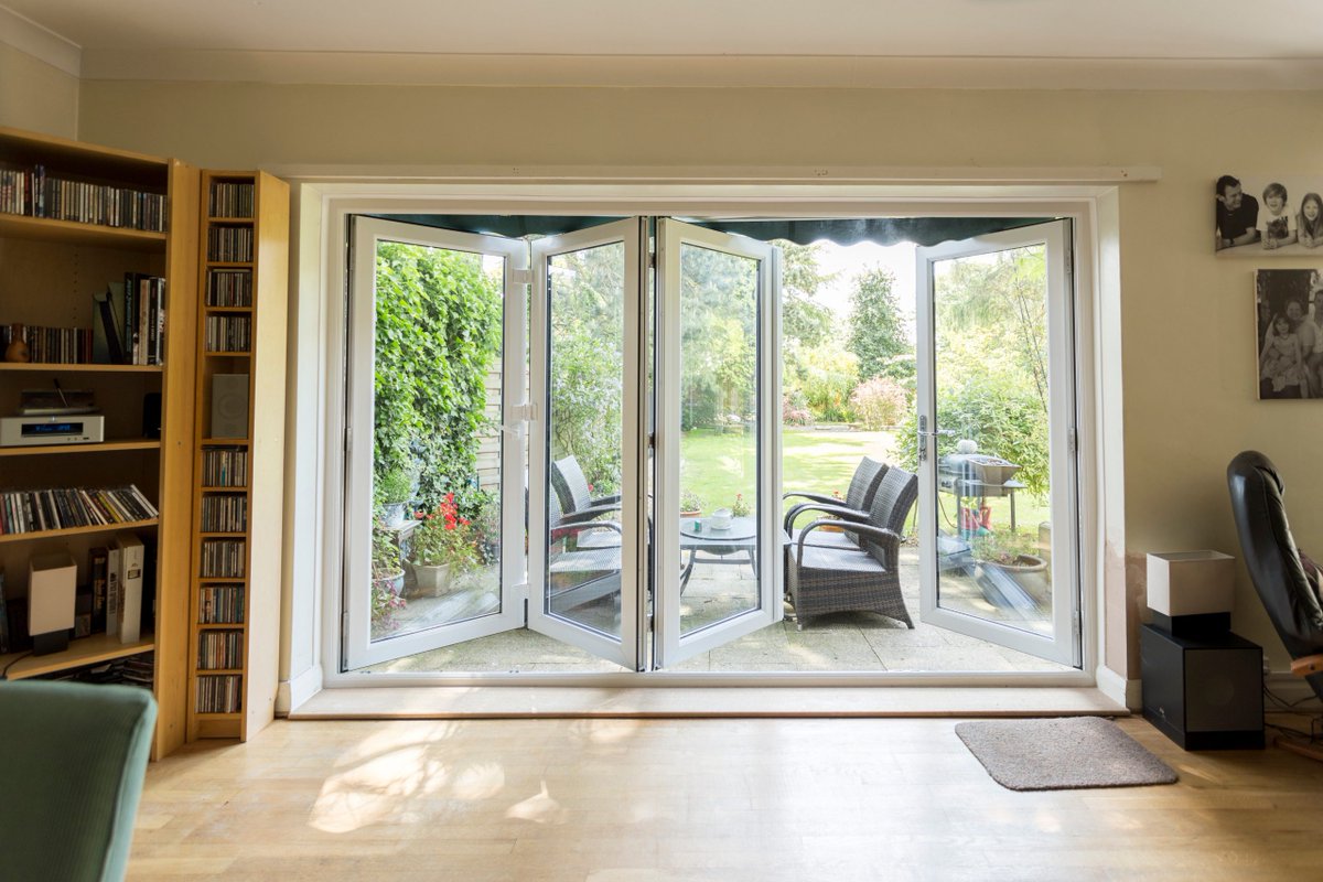 DirectorsTalk's tweet photo. 'Safestyle UK analyst #ZEUS on strong trading and firm order book' 

Link: https://t.co/UNt5Vsq2MG 

#SFE @Zeus_Capital #SafestyleUK #Safestyle #PVCu #DoubleGlazing #Windows #Doors #DirectorsTalkInterviews https://t.co/C1SJ8gF8NY