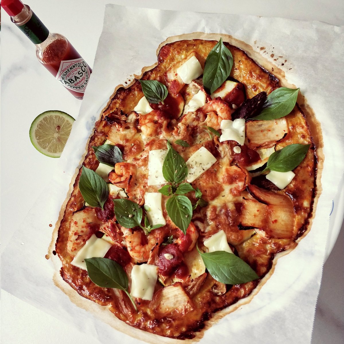 EstherC75804518's tweet image. Done it! #round2
毫～好牽絲吧!😍 
泡菜蝦仁佐莫扎瑞拉起司🍕

#mozarella #pizzashow 
#homemade #staysafe 
#stayhungrystayfoolish