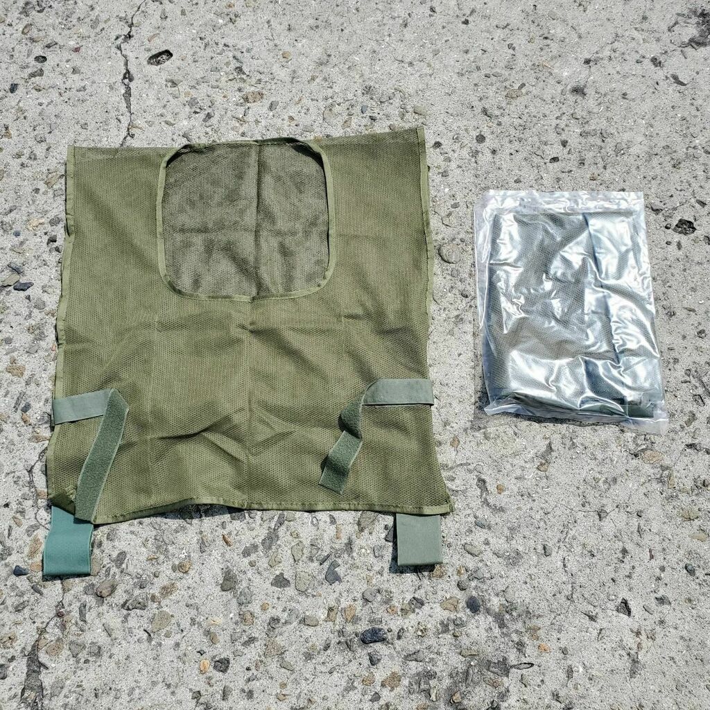 bangkokfactory's tweet photo. デッドストックオーストリア軍メッシュベスト入荷しました‼️

#古着卸売り #古着仕入れ #古着卸 #古着屋 #古着 #古着ファッション #情熱バンコクファクトリー #安心と信頼とサスティナブルのパッショーネ #ミリタリー #軍物 #ベスト https://t.co/hDQLtvTYWH https://t.co/mQ1hVumsY8