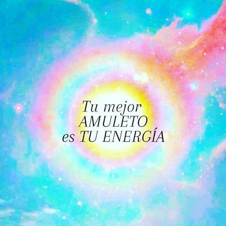 esthelariv's tweet photo. Llegue a verme apagando mi propia luz con el incremento de las ideas, hasta que entendí que si no veía mi presente el pasado siempre tocara la puerta y el futuro solo será una preocupación más https://t.co/I251Ie6Kyo