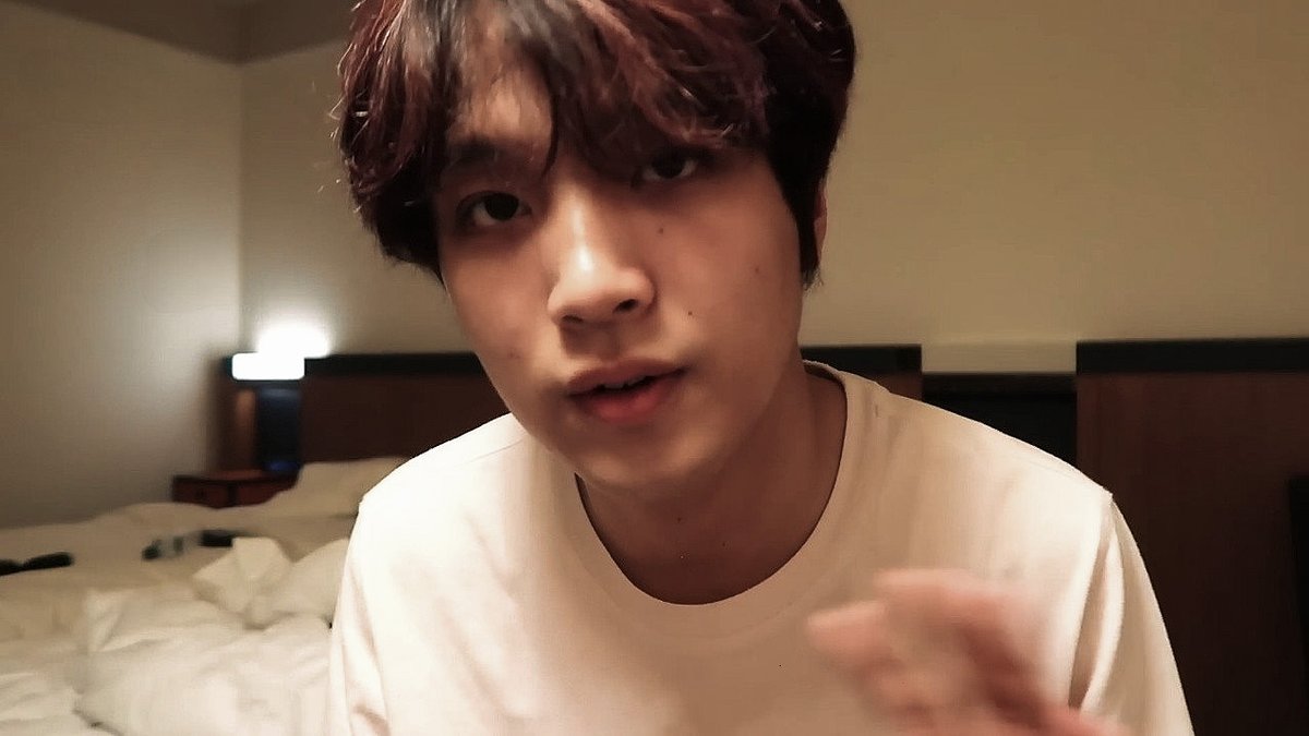 ihaecyou's tweet photo. oh god, haechan's so handsome https://t.co/50bBXMXnvD