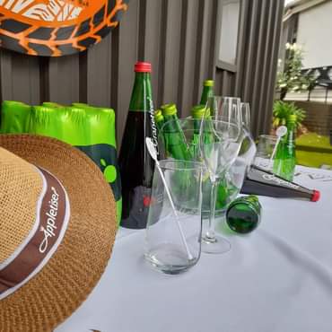 <a href="/AppletiserZA/">Appletiser ZA</a> #NaturallyCaptivating