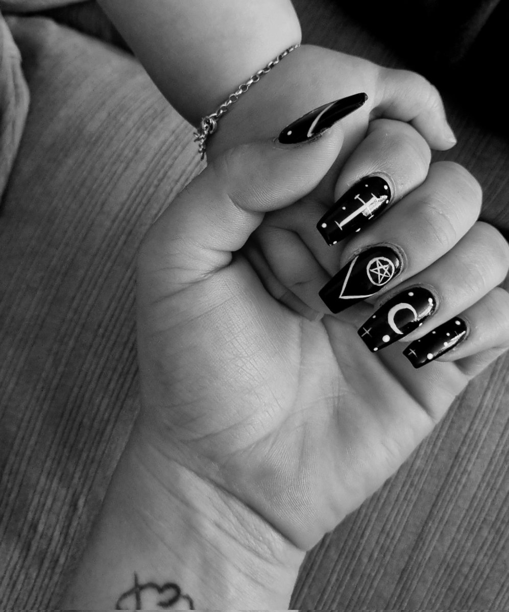 demetria.♡ tweet media