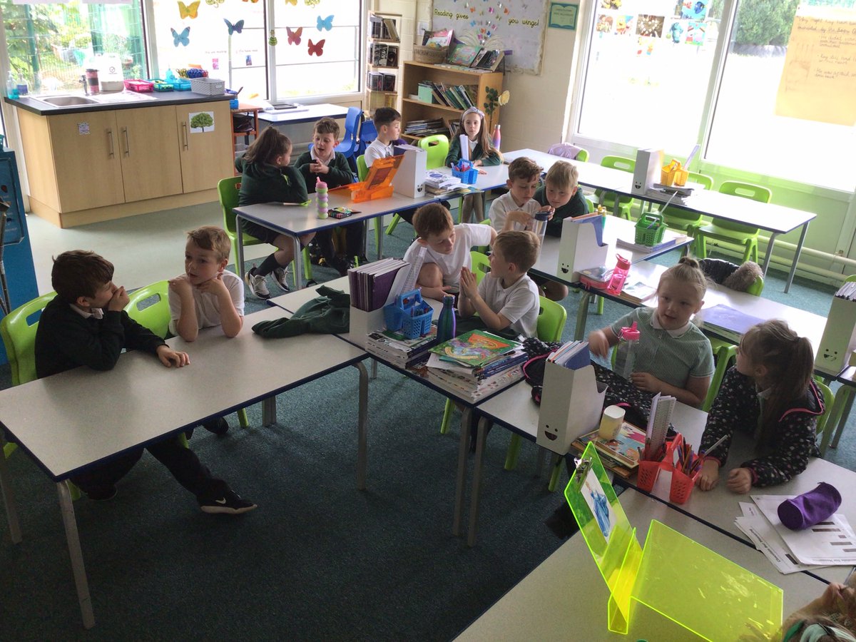 OJS_Year3's tweet photo. #TalkonTuesday @voice21oracy https://t.co/8saKT1lreG