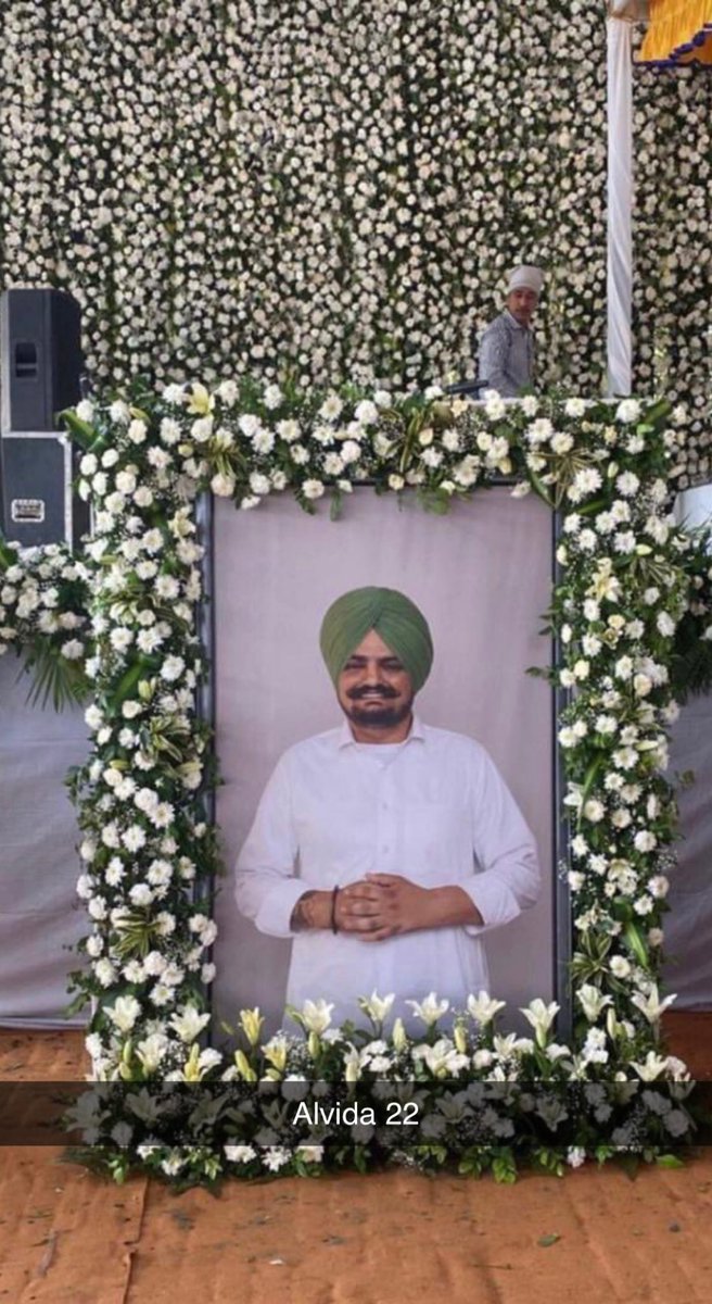 Add me on Snapchat! Username: aashuforu t.snapchat.com/n34GMZYy