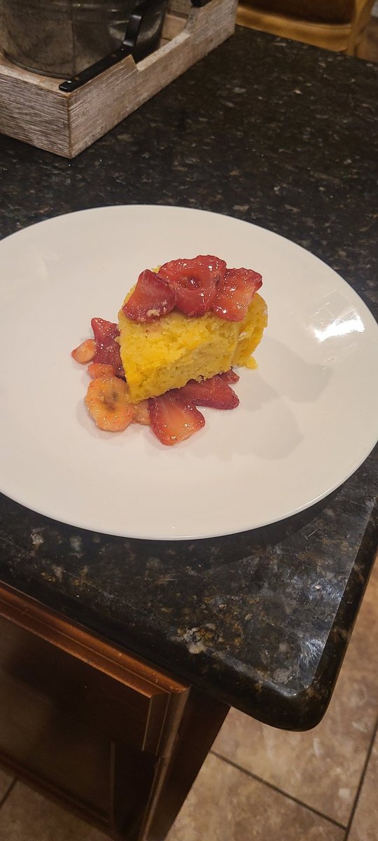 UnstoppableG89's tweet photo. Cannacake with a fresh mix of strawberries,banana and lemon. Whole cake-3500mg ๐๐คฏ๐ฏ
#thcinfused #bakedandbaking #homemade #cookingwithweed #420friendly
I should have a cooking show in my wheelchair with infused foods. Plus, I want to meet @GDeLaurentiis! ๐
@FoodNetwork https://t.co/5JuUC673uB