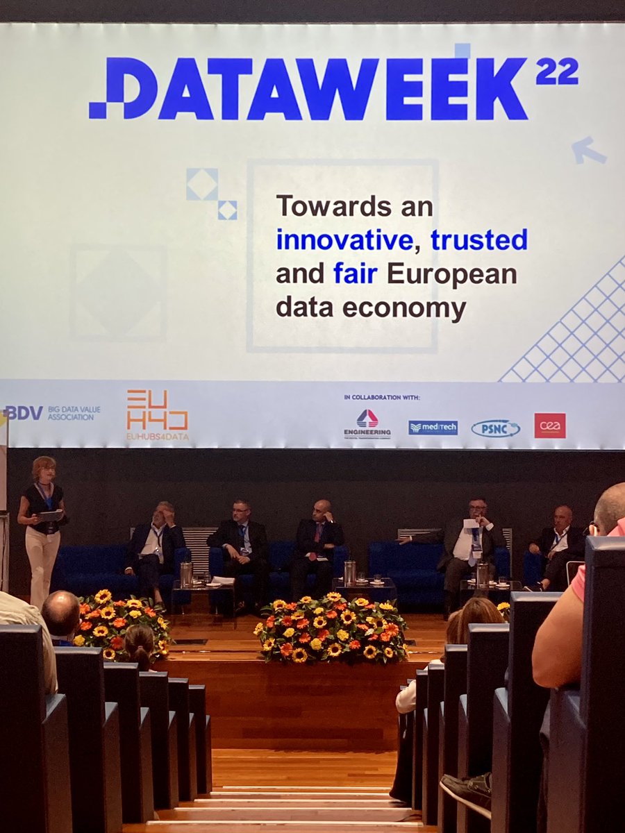 BDVA_eu's tweet photo. The #DataWeek22 final event is now live from Naples! ☀️

If you didn’t manage to book your ticket to attend the event in person, you can follow the live stages online https://t.co/yn0w9epDa1 https://t.co/DY3RQqUNM2