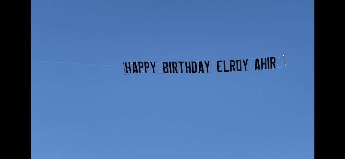TheSkyWriters's tweet photo. Flying Happy Birthday banner for Elroy in Los Angeles! It's all about giving your event that WOW factor and you all lovin it! Happy day! #skysign #aerialbanner #LosAngeles #HAPPYBIRTHDAY #specialevent https://t.co/7yroW14IQY