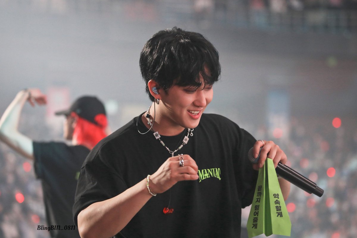 BlingBIN_0811's tweet photo. 220501 MANIAC 콘서트

#StrayKids #ChangBin 
#스트레이키즈  #창빈 https://t.co/nHL9BSxMcT