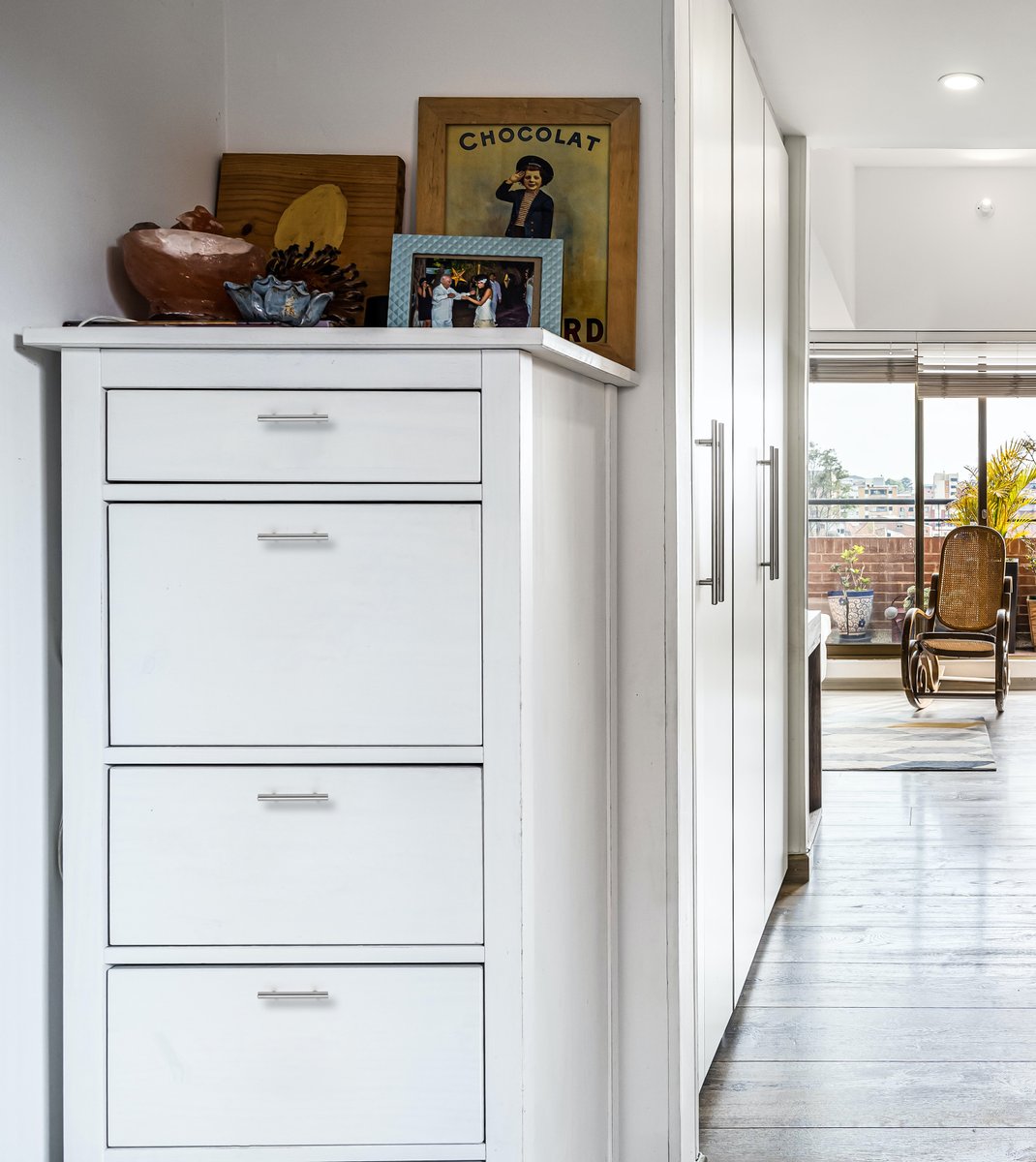 enkasahardware's tweet photo. White cabinets match with our classic silver t-handles.
#cabinethandles
#cabinethandleblack
#cabinethandleknobs
#cabinetpulls
#cabinetpullskitchen
#cabinetpullsandknobs
#kitchencabinets
#interiordesign
#luxuryhandles
#homeinspiration
#enkasahardware https://t.co/WtLR7Q5Yxu