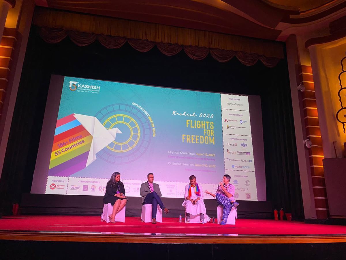 QKnitFoundation's tweet photo. Glimpses of Day 3 at @KashishMIQFF 2022 🌈🌈🌈

#theqknit #queer #queersamachar #filmfest #cinema #KASHISH2022 #miqff #lgbtqindia #insta #happypride #evening #saturday #weekendvibes #weekend #kashish #films #happy #love #lgbt #lgbtq #friendship #friends https://t.co/PezpQdFvBl