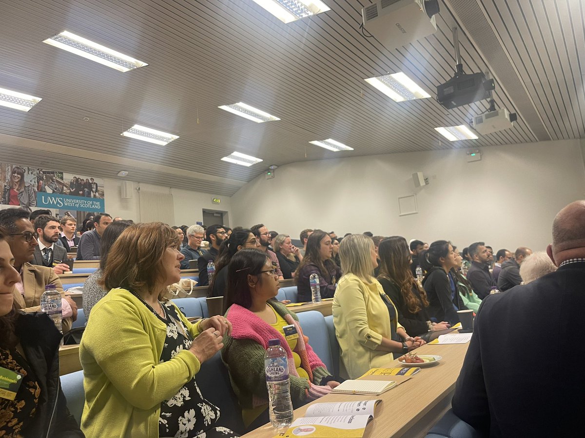 Great to see so many people gather this morning <a href="/UniWestScotland/">UWS</a> for the #ktp associates conference in #paisley - so good to have a big event in real-time as <a href="/GmiG/">Milan Radosavljevic</a> launches the event 👍