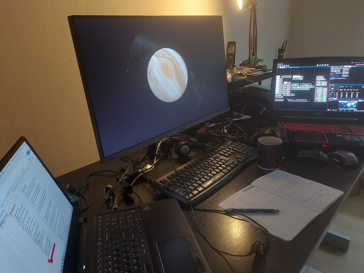 Welke planeet is jouw favoriete? Vanavond komen alle 8 even in beeld, met een focus op Jupiter, Mars, Venus en Neptunus. Kaarten via: oneplanet.nl/film/the-plane… <a href="/Omniversum/">Omniversum</a> <a href="/AstronomieNL/">AstronomieNL</a> <a href="/SJpianoduo/">Scholtes & Janssens</a>