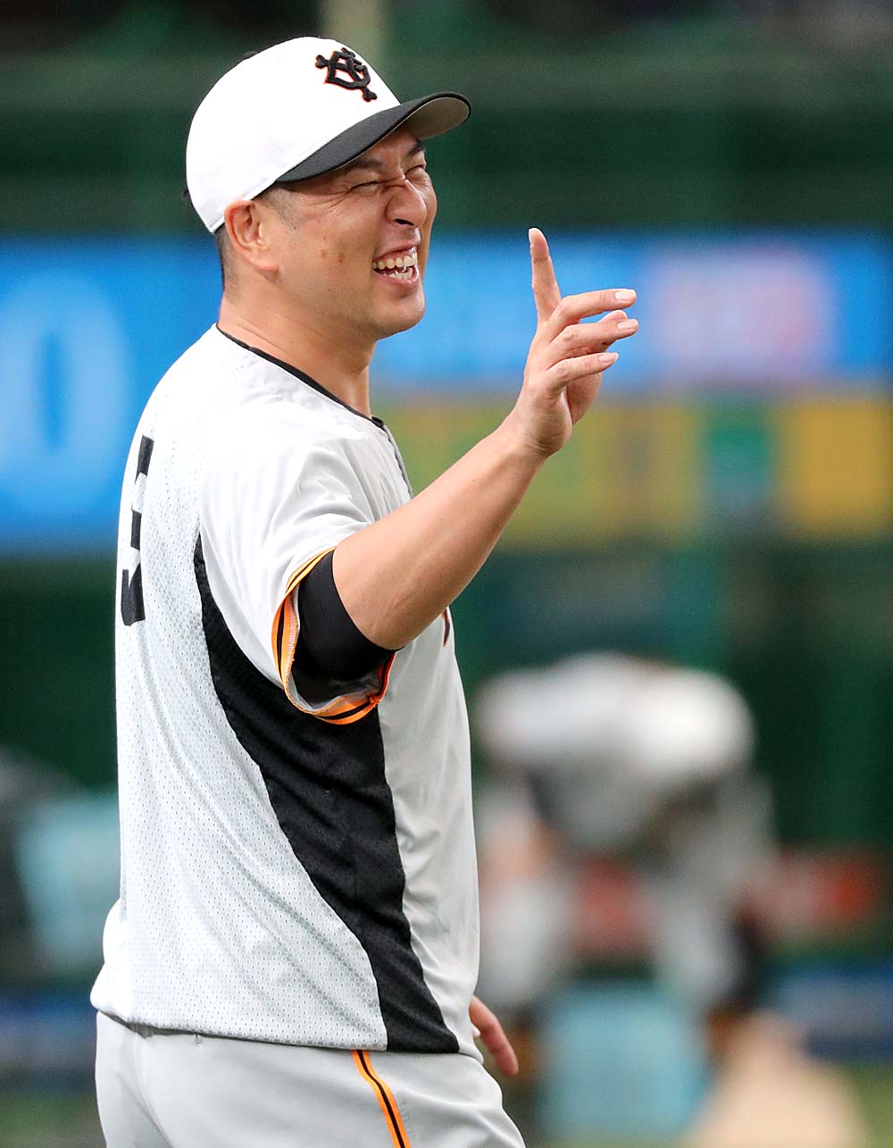 読売巨人軍 ジャイアンツ 日本生命セ パ交流戦 巨人 西武 ベルーナドーム 18時試合開始 放送予定 Bs朝日1 フジテレビtwo Giants Tv T Co Mofpowa68n Dazn T Co Dnbxb8tnfg 不屈 ジャイアンツ Giants 東京