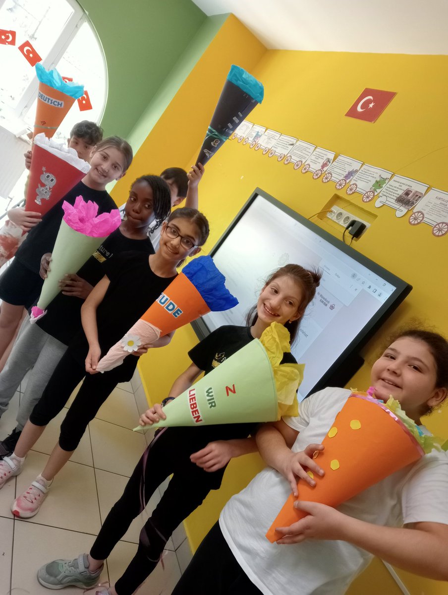 Schultüte basteln 🎈 4. Sınıflarla Schultüte yapımı 💯 <a href="/UdoKywall/">Udo Kywall</a> <a href="/mrv_nazli/">Merve Nazlı</a> <a href="/ftmkcygt/">fatma koçyiğit</a> <a href="/DogaOkullari/">Doğa Koleji</a> <a href="/kurtkoydoga_i/">İtü Eta Vakfı Kurtköy Doğa İlkokulu</a> <a href="/DogaAlmanca/">Doğa Koleji Almanca</a>
