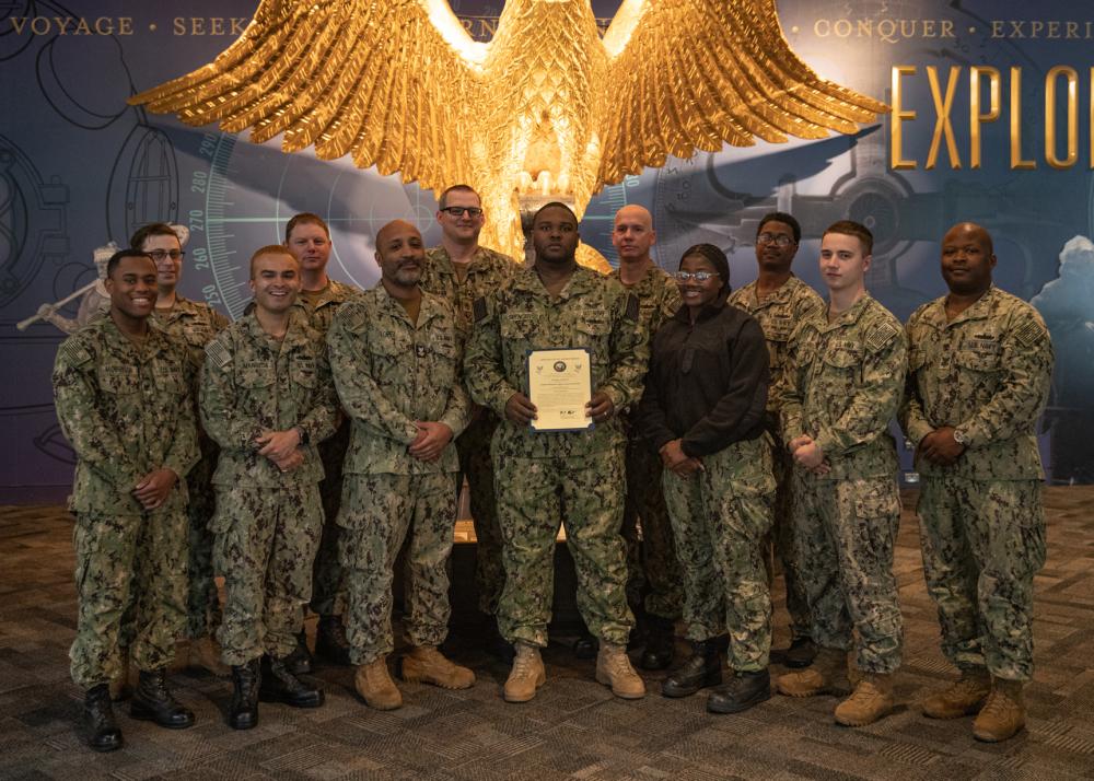 Congrats to ABF2 Terrence J. Spencer! #USSGW advanced its first Sailor under the Navy's new Detailing Marketplace Assignment Policy (DMAP).
“It’s an honor to be the first on this ship to be a part of the DMAP program,” said Spencer.
Read more: dvidshub.net/news/422051/us…