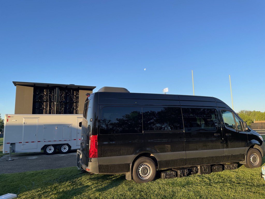 DelackMedia's tweet image. Our mobile production services for live events, including huge LED walls!

Read more 👉 lttr.ai/x3yi

#LedScreenTrailer #MobileLedTrailers #LedScreenRental
